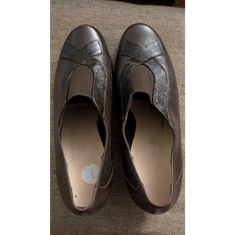 Munro America Womens Perfect Fit Brown Slide on Small Heel Dress Shoes Size 7